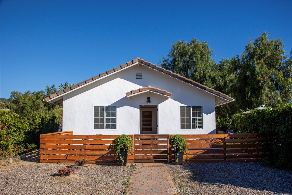 37645 Via De Los Arboles B Property Photo 1