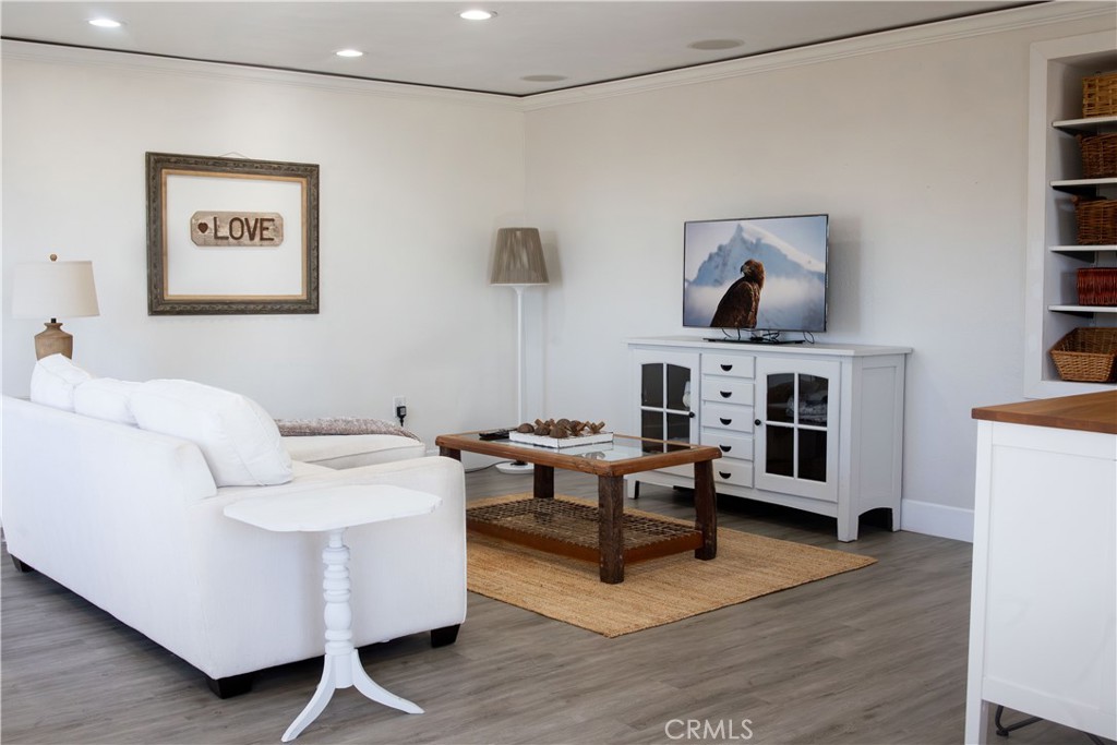 37645 Via De Los Arboles B Property Photo 6