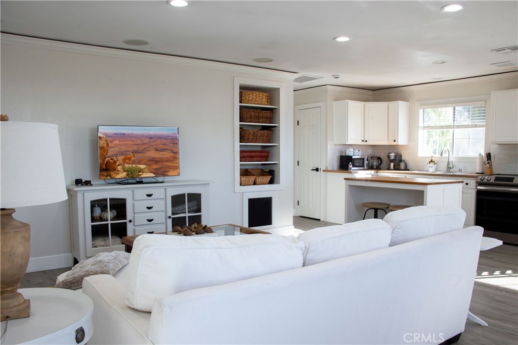 37645 Via De Los Arboles B Property Photo 8
