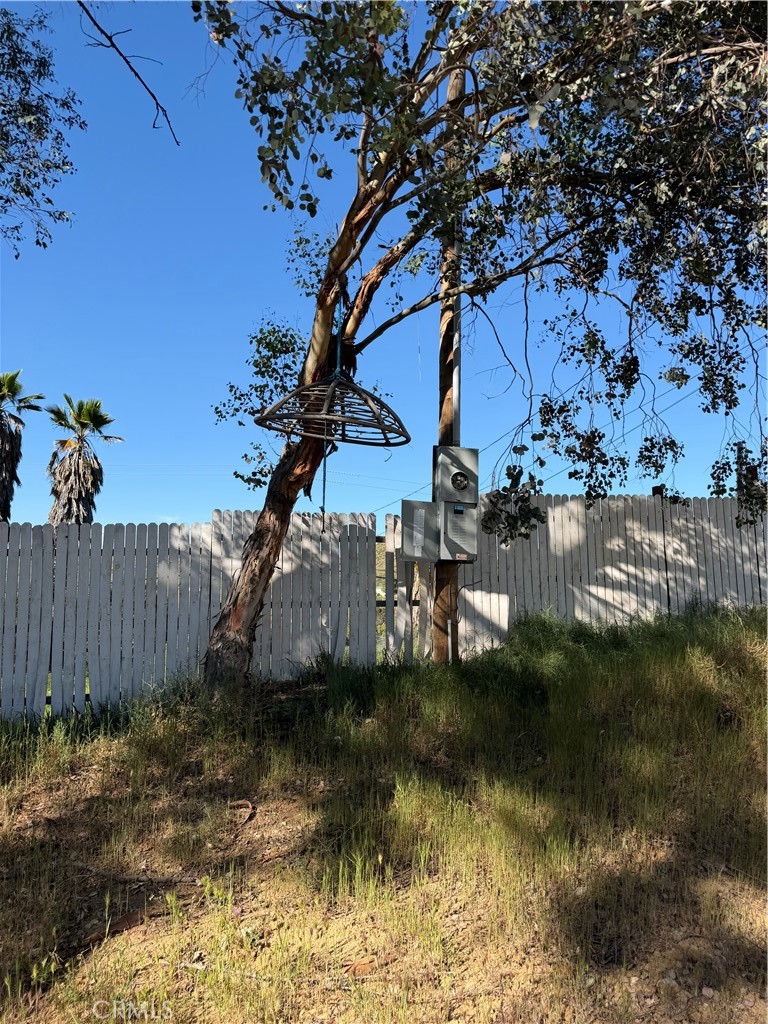 24650 Fir Property Photo 3