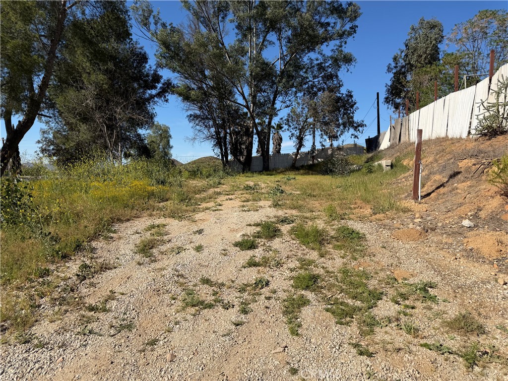 24650 Fir Property Photo 8