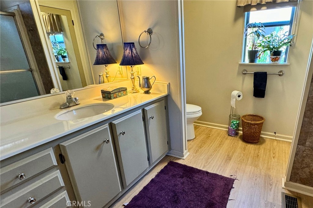 2230 Lake Park 207 Property Photo 8