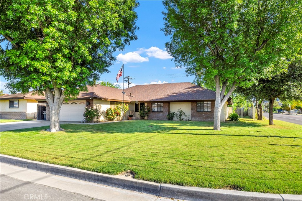 41257 Plumrose Property Photo 3