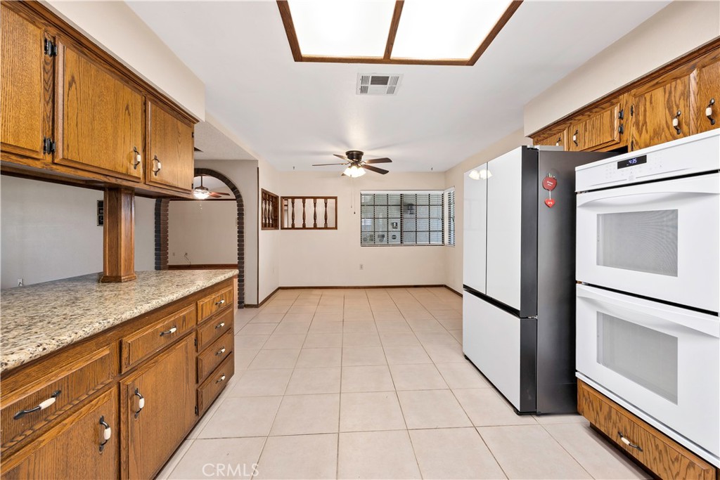 41257 Plumrose Property Photo 10