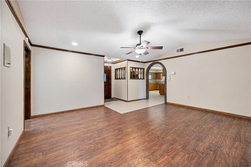 41257 Plumrose Property Photo 26