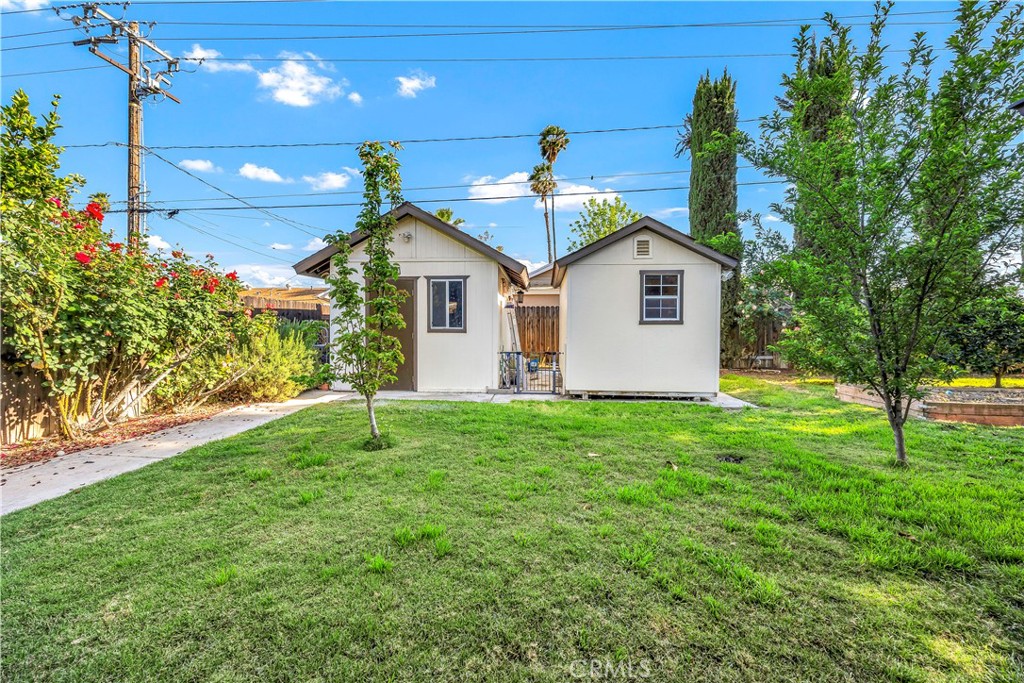 41257 Plumrose Property Photo 32
