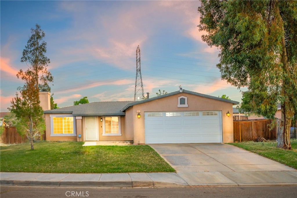 10611 Plainfield Property Photo 2