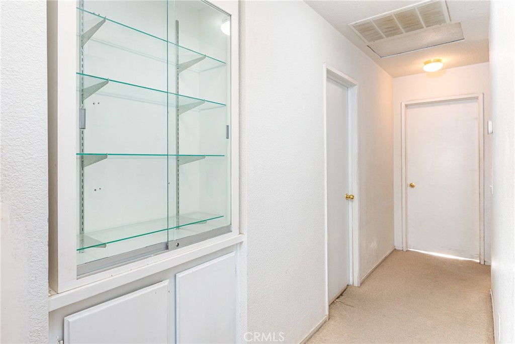 10611 Plainfield Property Photo 10