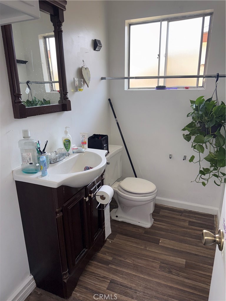 6450 Athol Property Photo 9