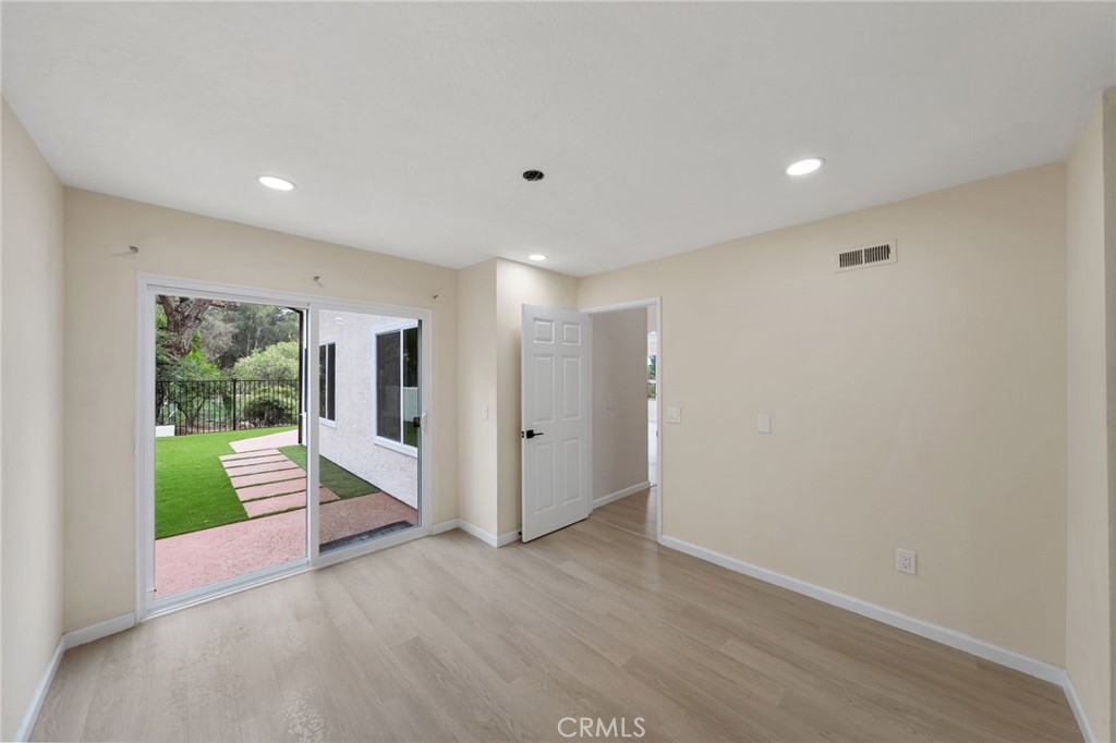1723 Larkhaven Glen Property Photo 18