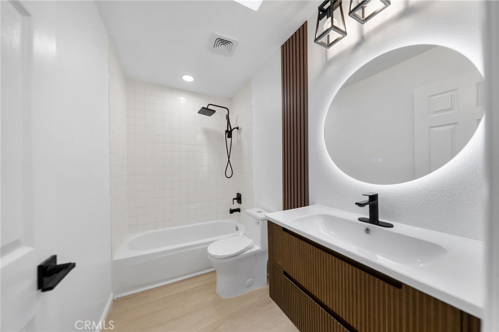 1723 Larkhaven Glen Property Photo 26