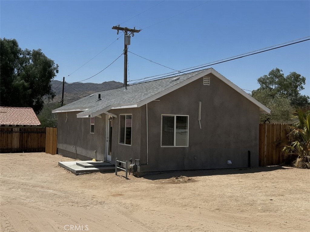 6104 Chia Avenue Property Photo 1