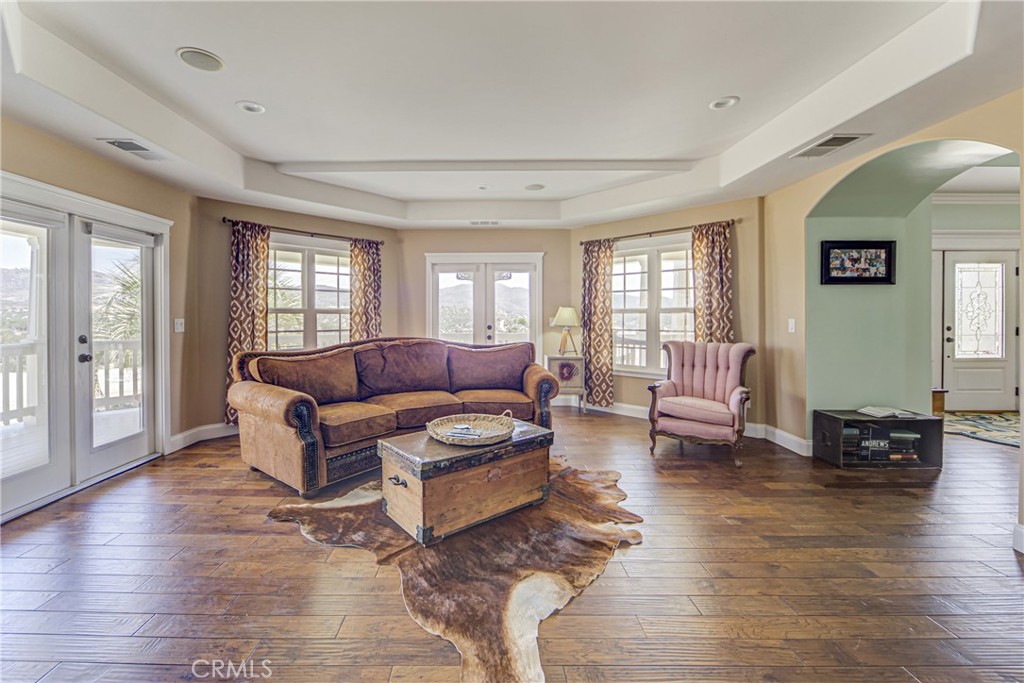 39911 Green Meadow Road Property Photo 4
