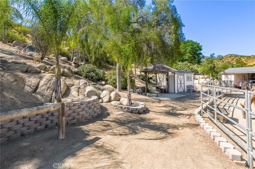 32360 Navajo Springs Property Photo 14