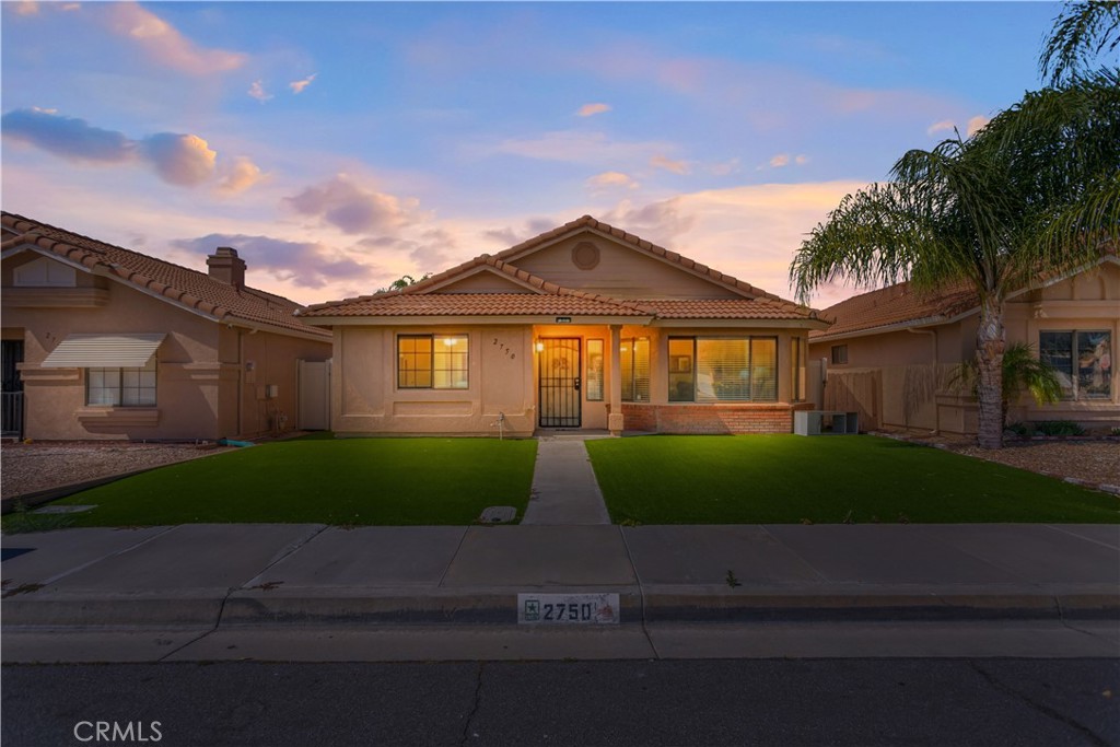 2750 La Paz Property Photo