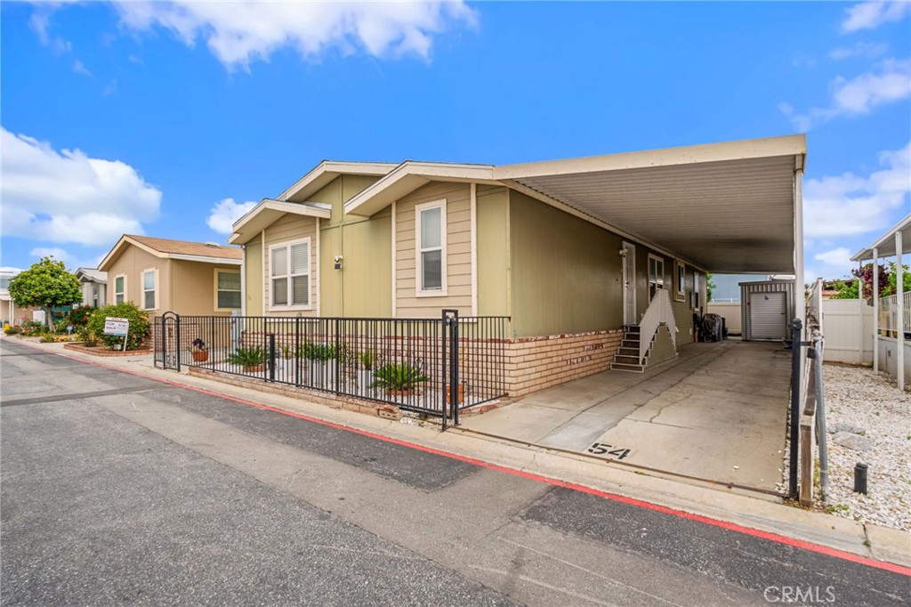 16860 Slover 54 Property Photo 2