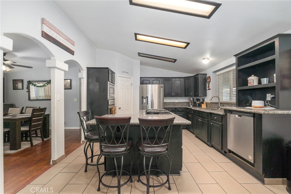 16860 Slover 54 Property Photo 10