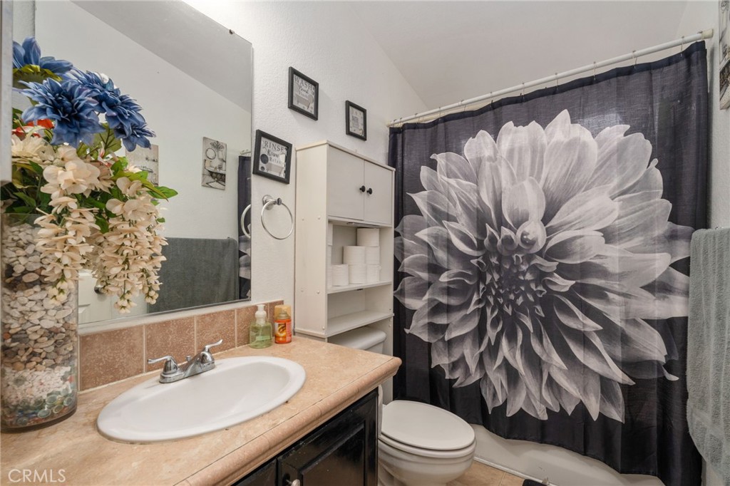 16860 Slover 54 Property Photo 15
