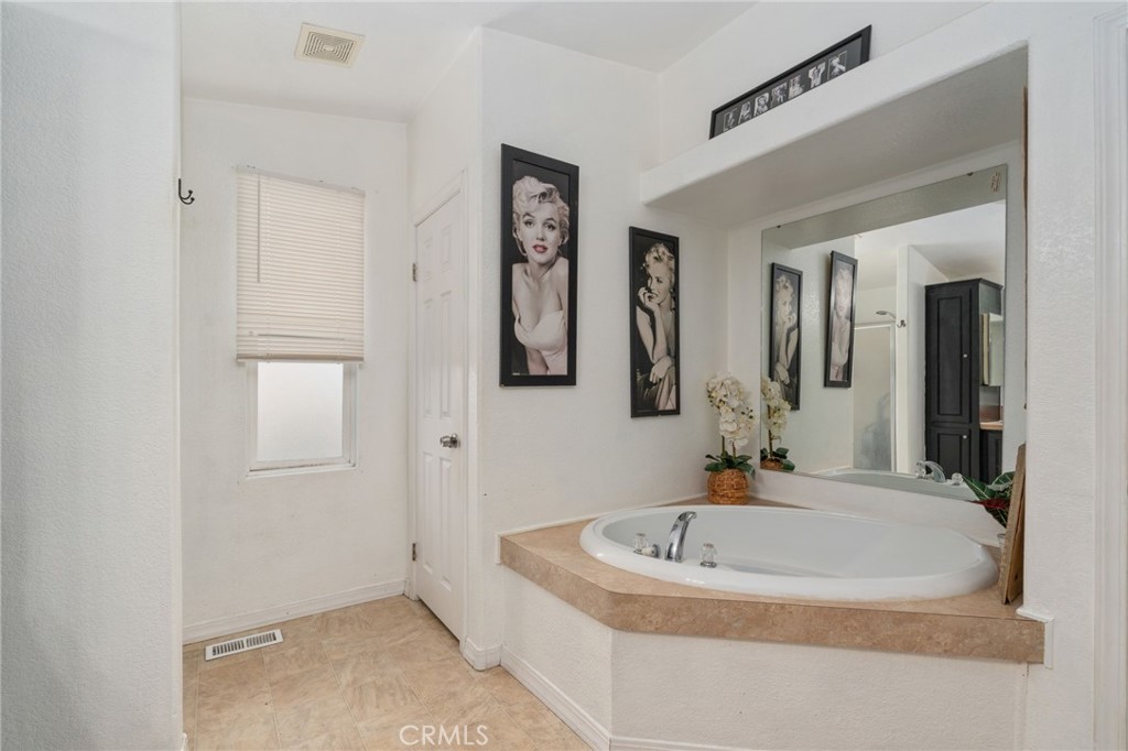 16860 Slover 54 Property Photo 19