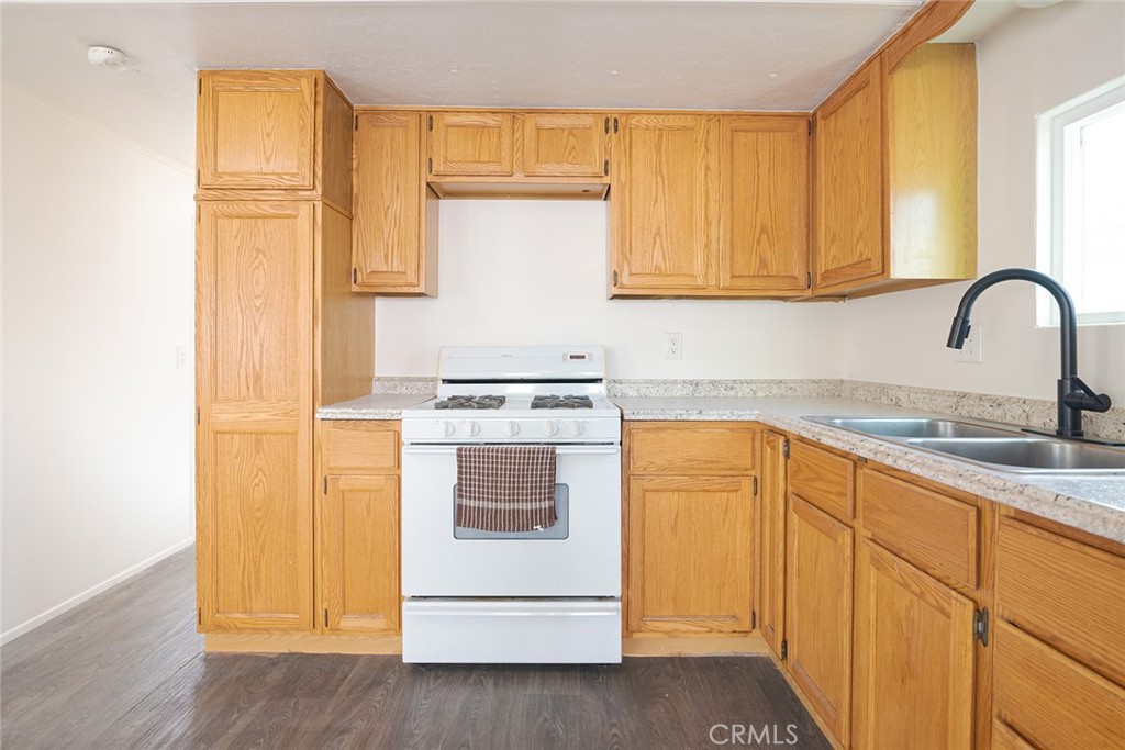 73 Alesandro A Property Photo 6