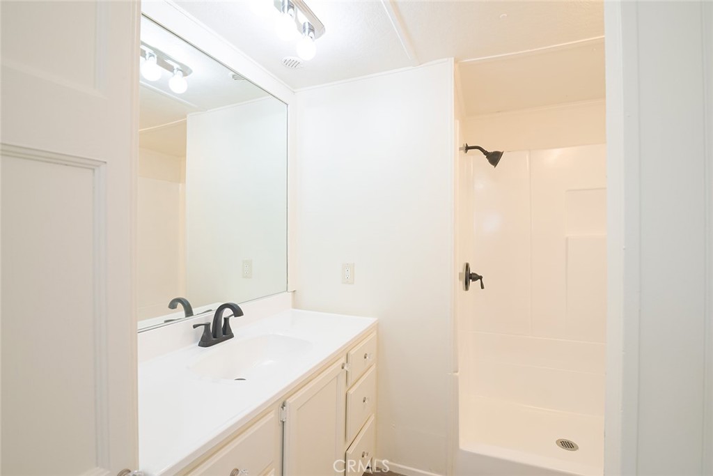73 Alesandro A Property Photo 15