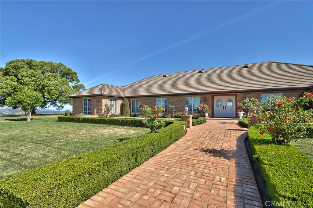 28100 Sycamore Mesa Road Property Photo 2