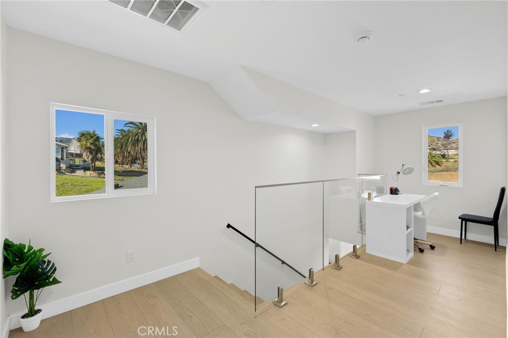 16897 Gunnerson Property Photo 14
