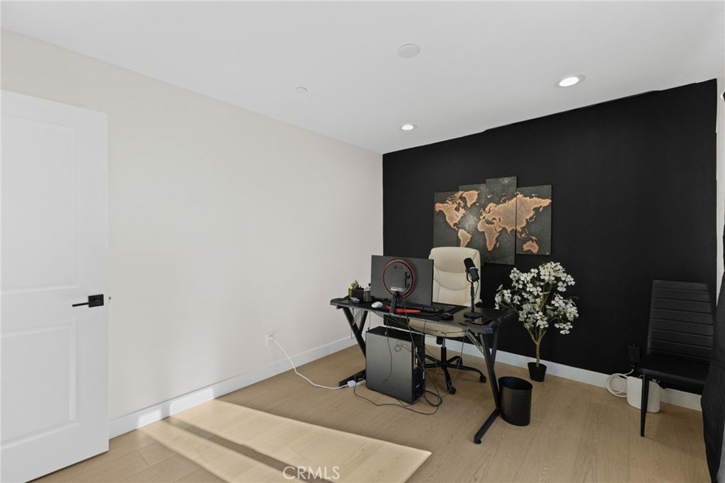 16897 Gunnerson Property Photo 26