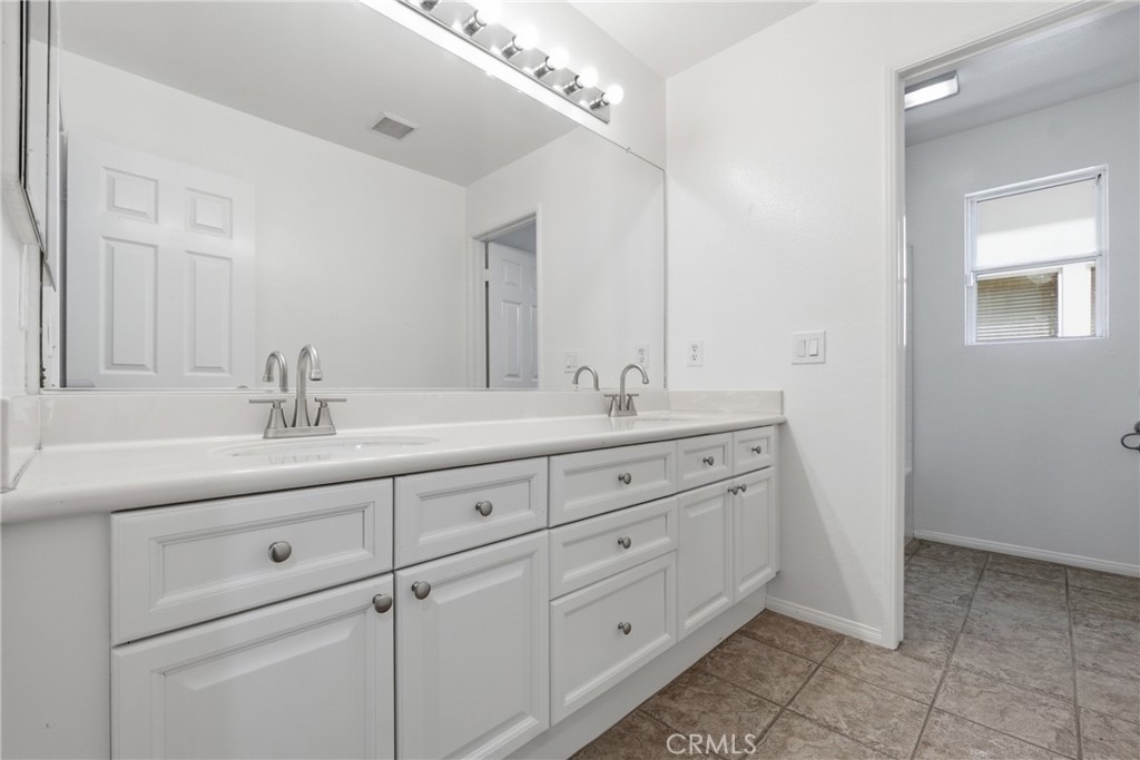 40 Silkwood Property Photo 27