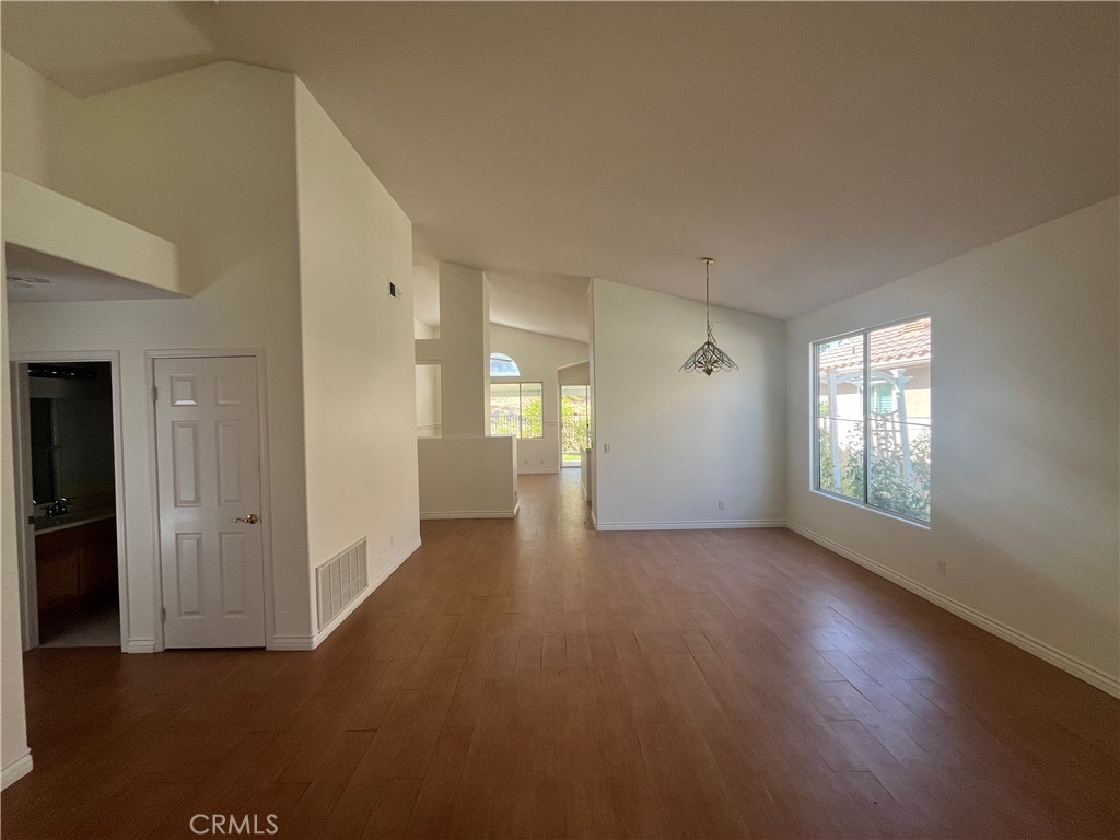 40429 Via Camposeco Property Photo 4