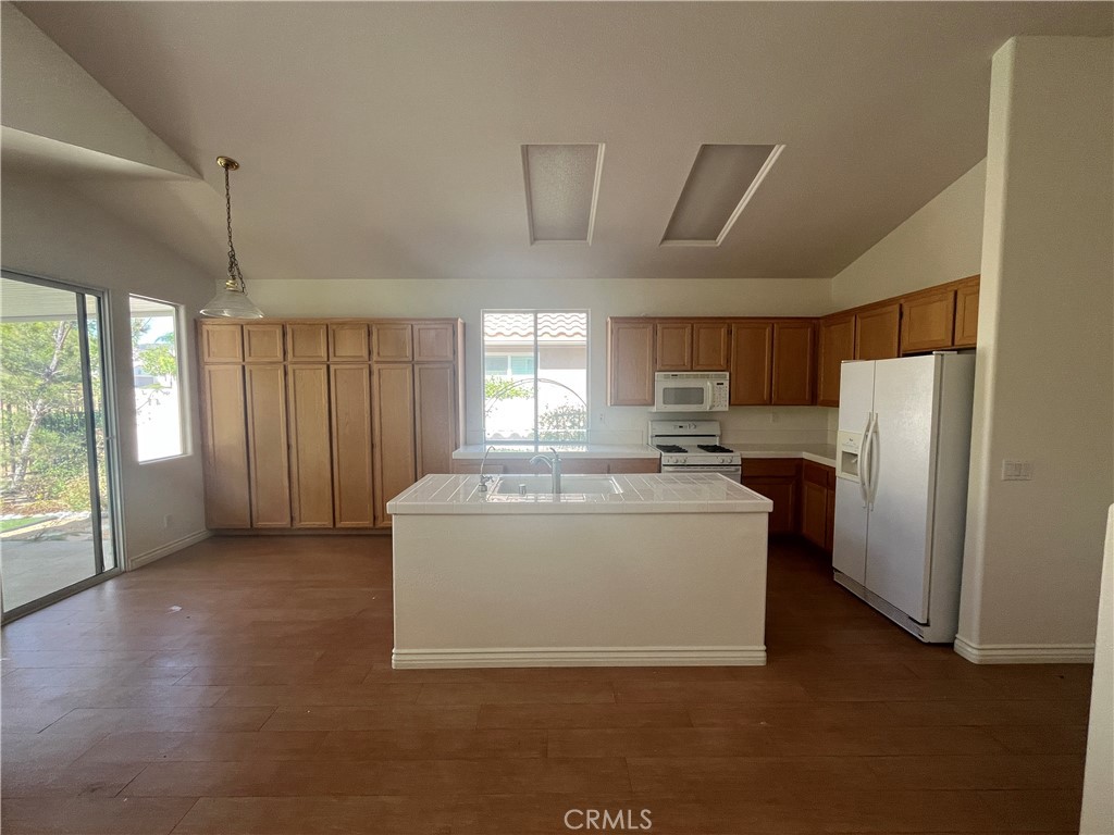 40429 Via Camposeco Property Photo 6