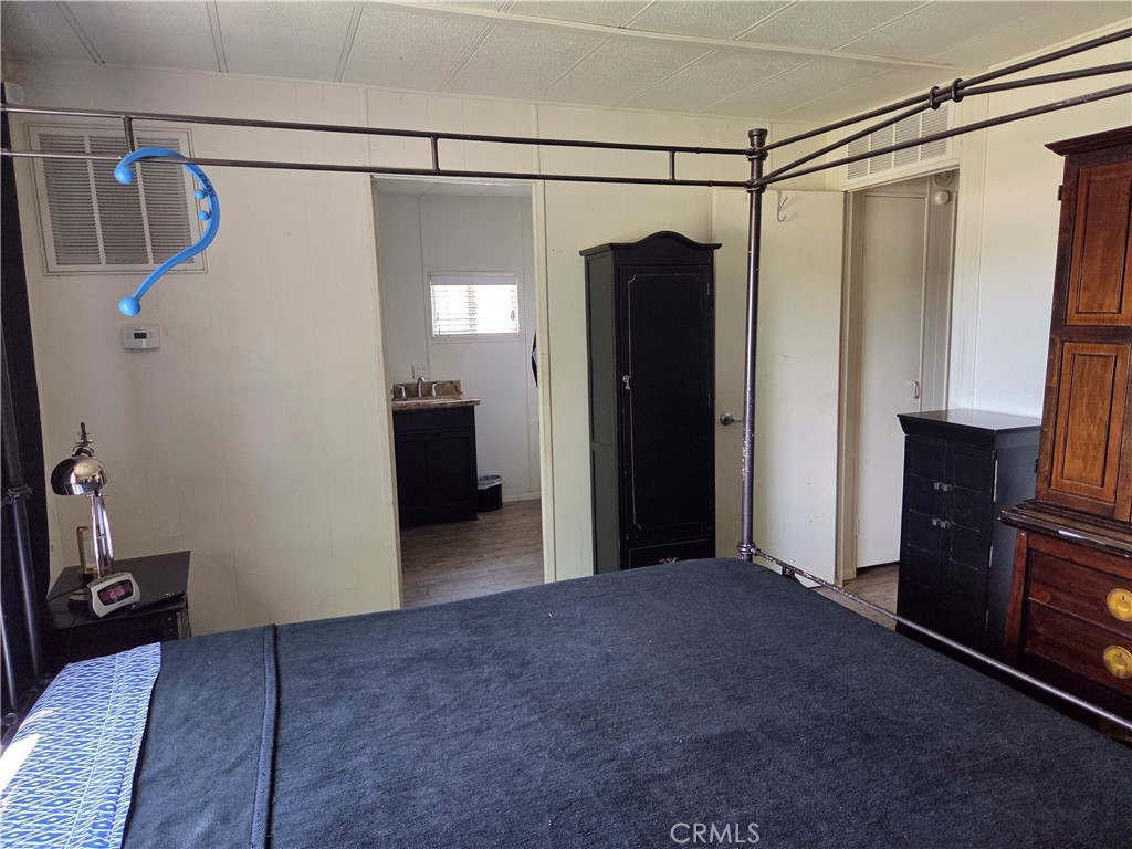 51555 Monroe 1 Property Photo 17