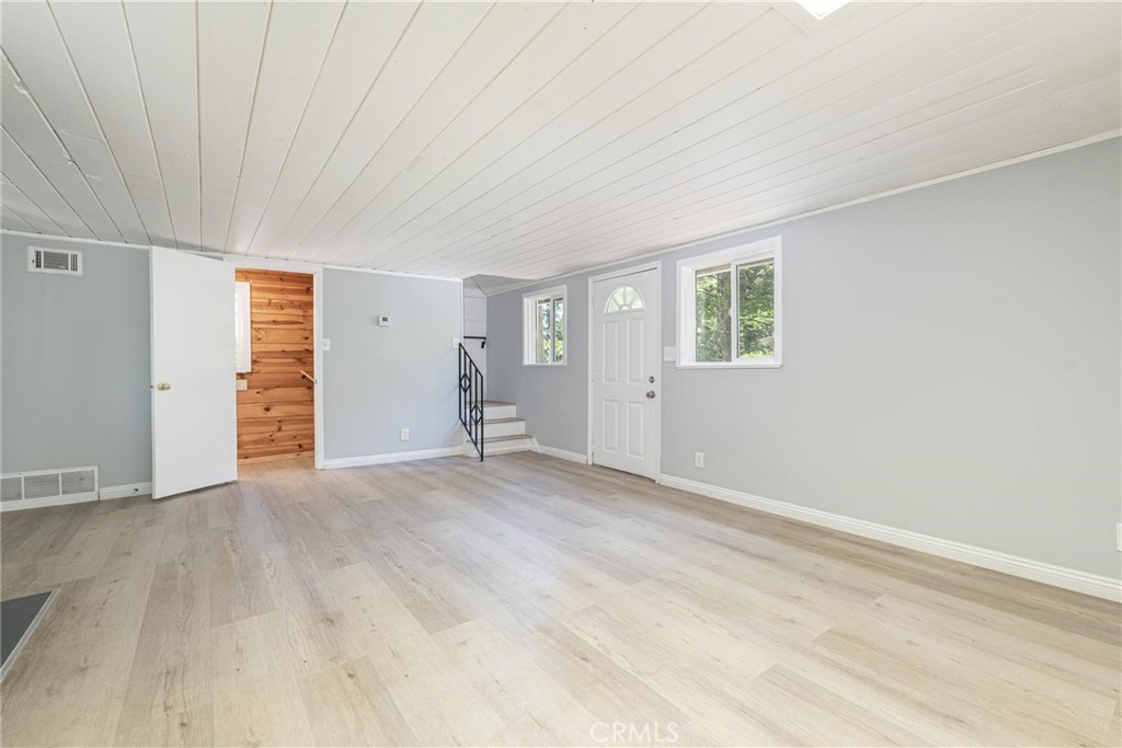 21818 Vista Road Property Photo 9