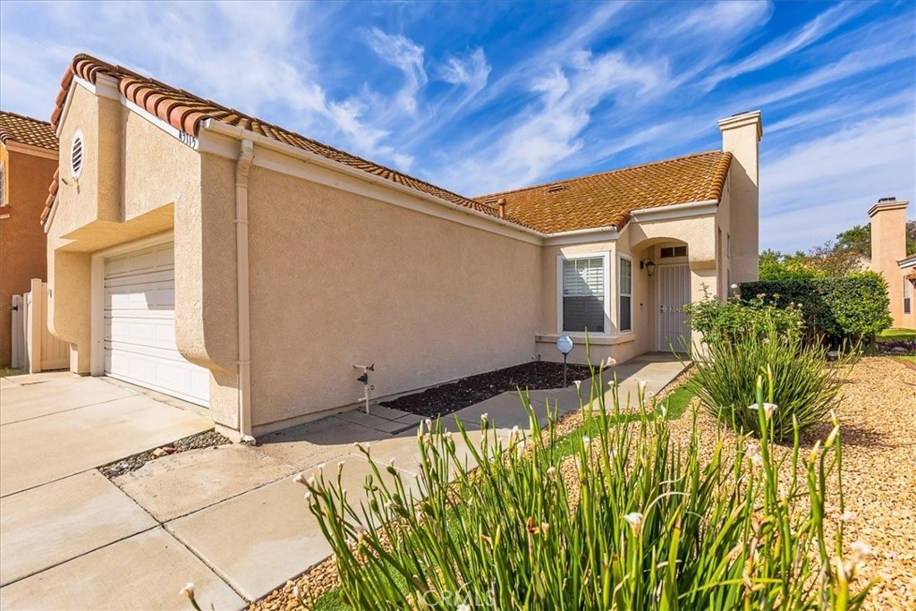 43115 Corte Landeros Property Photo 4