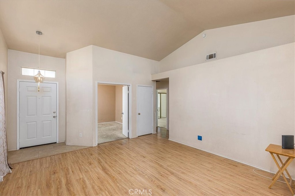 43115 Corte Landeros Property Photo 5