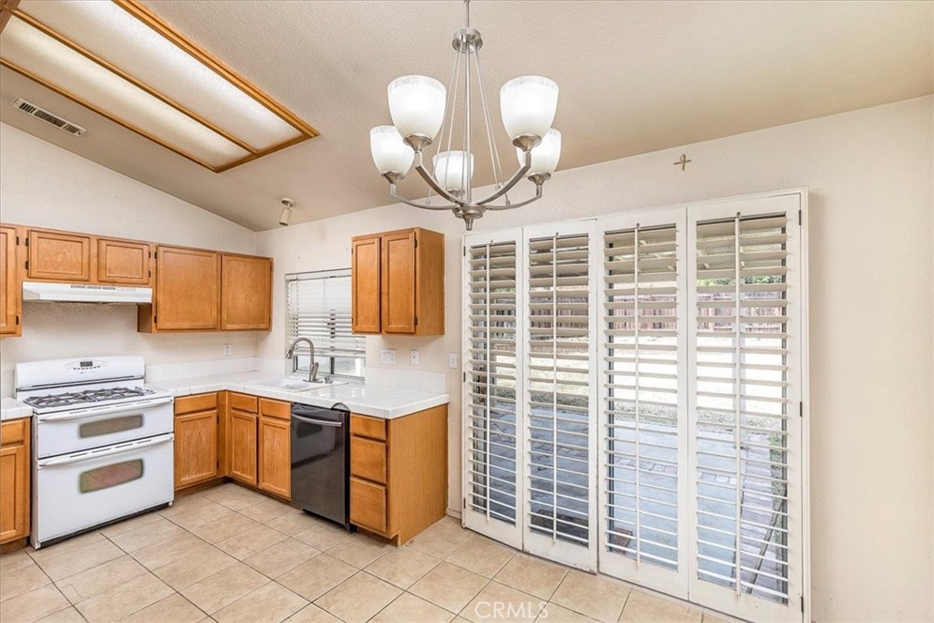 43115 Corte Landeros Property Photo 9