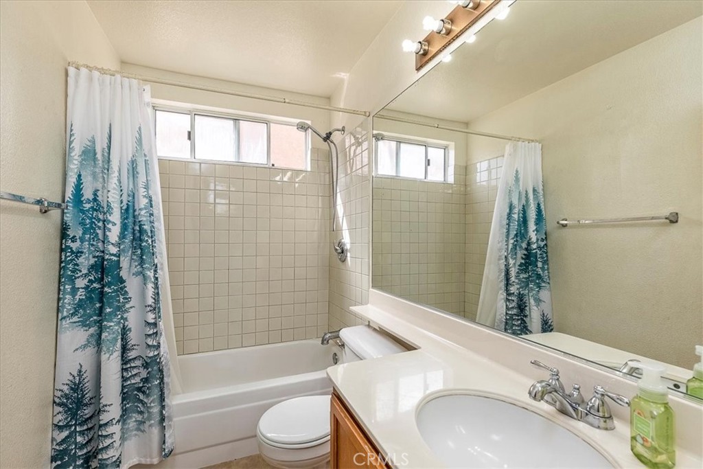 43115 Corte Landeros Property Photo 16