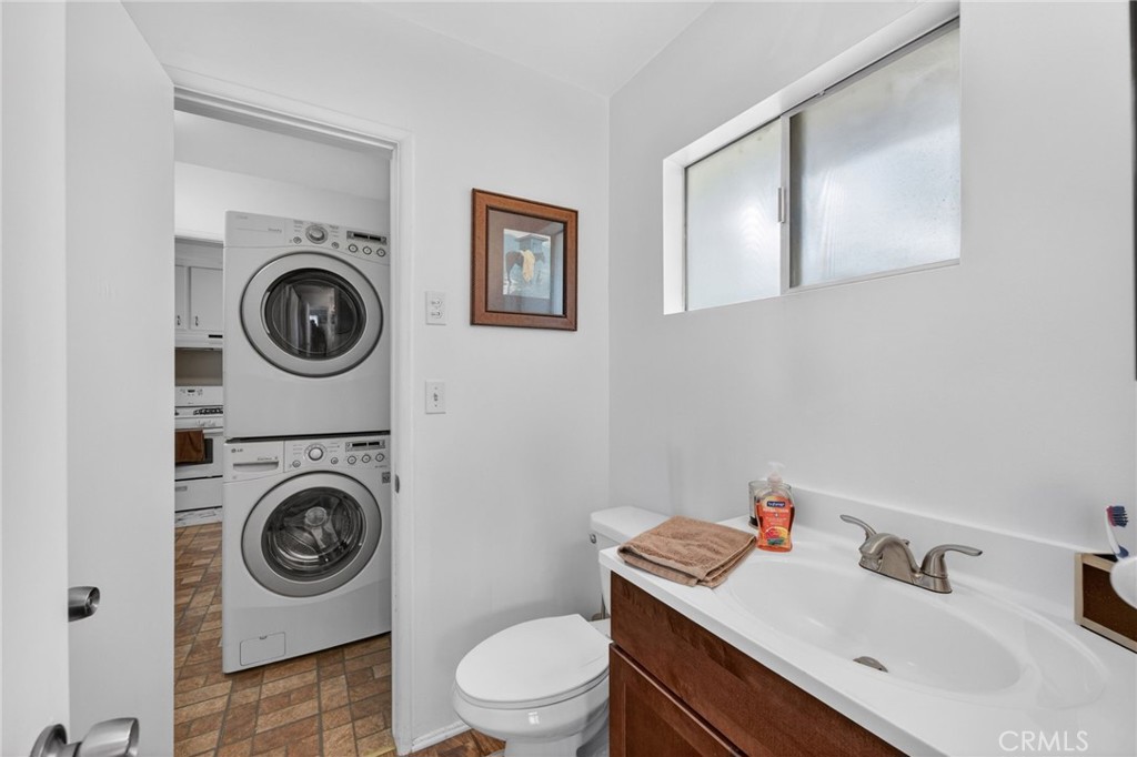 514 E Victory Avenue Property Photo 35
