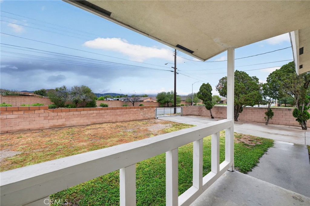 514 E Victory Avenue Property Photo 38