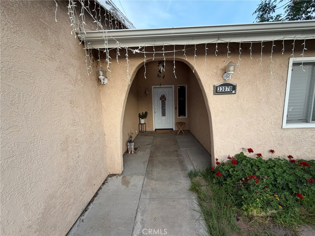 33070 Lorimer Property Photo 3