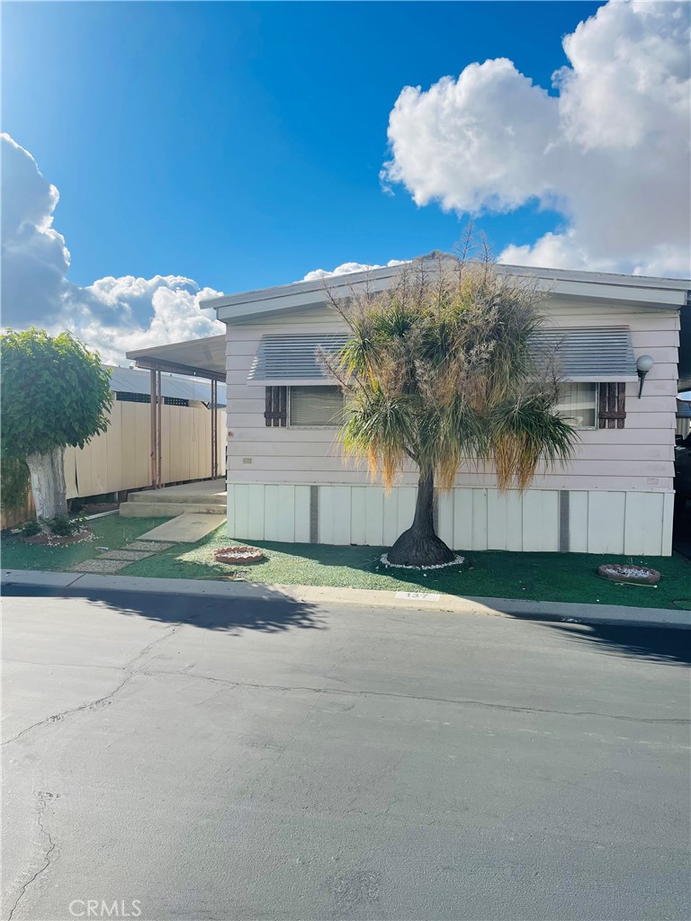575 S Lyon 137 Property Photo 2