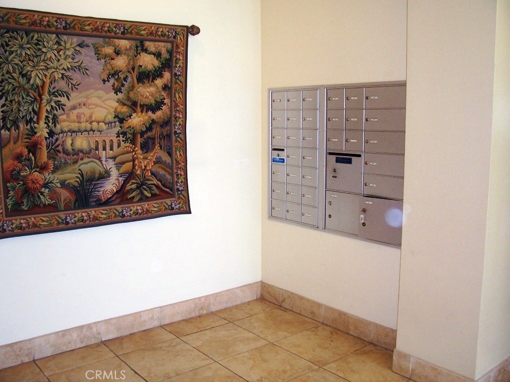 27247 Madison Avenue 114 Property Photo 5