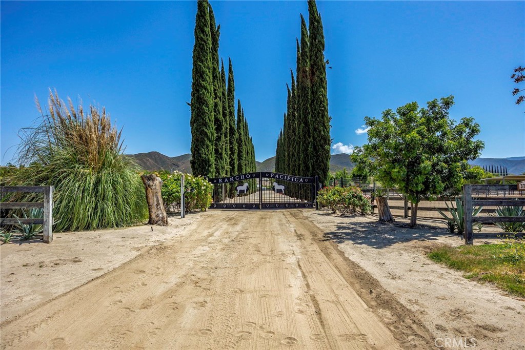 37055 De Portola Rd Property Photo 4