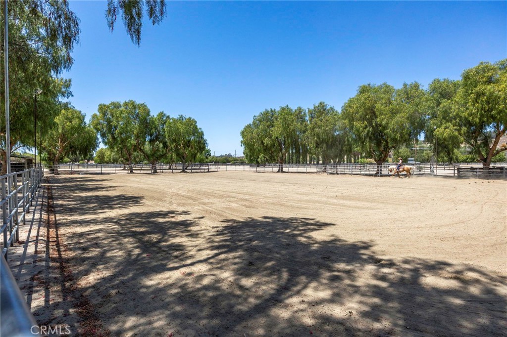 37055 De Portola Rd Property Photo 10