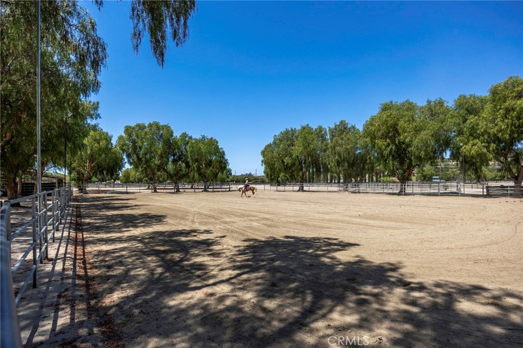 37055 De Portola Rd Property Photo 11