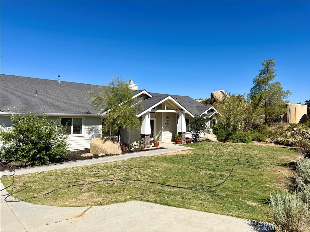 41577 Rolling Hills Property Photo 2