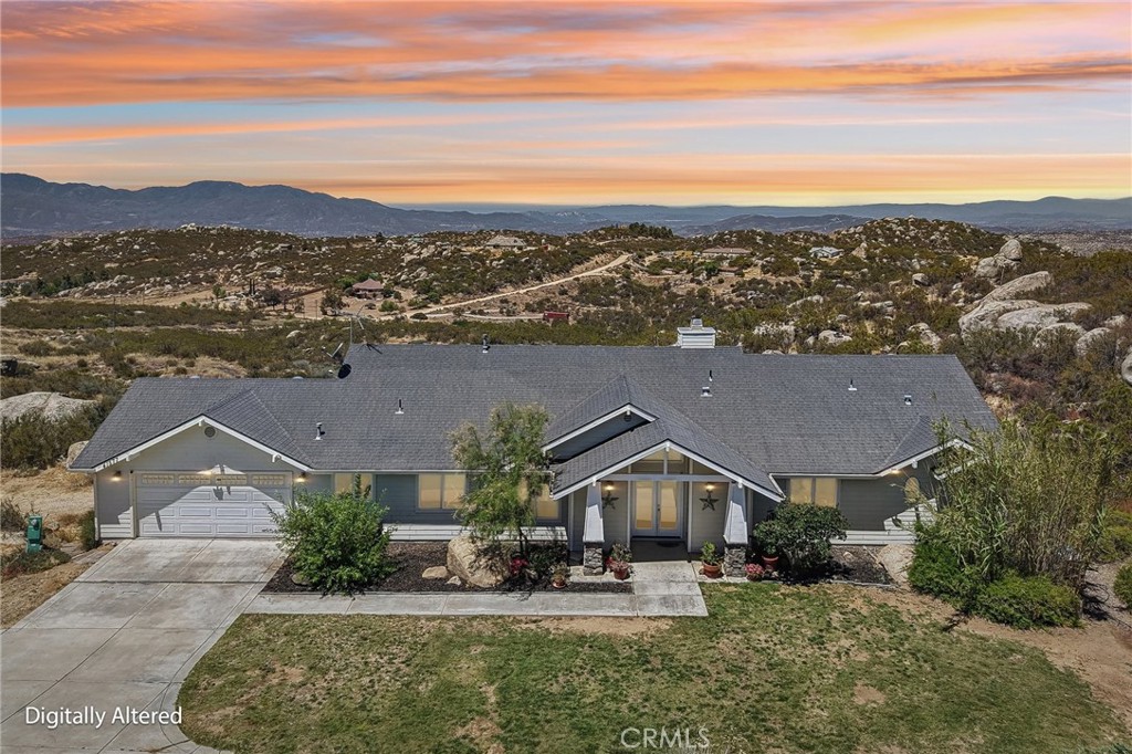 41577 Rolling Hills Property Photo 3