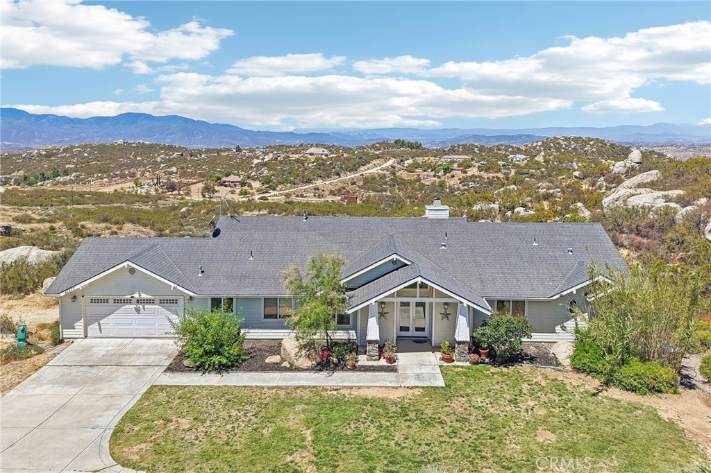 41577 Rolling Hills Property Photo 43