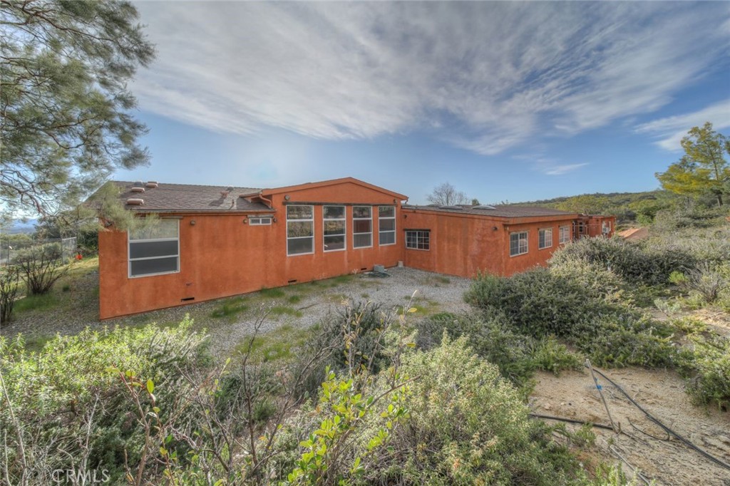 37440 Old Forest Property Photo 5