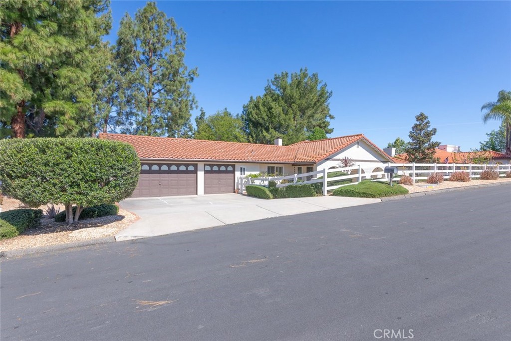 40265 Paseo Sereno Property Photo 1